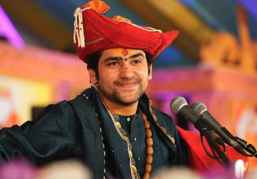 धीरेंद्र शास्त्री की चेतावनी : बागेश्वर धाम की दुकानों पर लगानी होगी नेम प्लेट