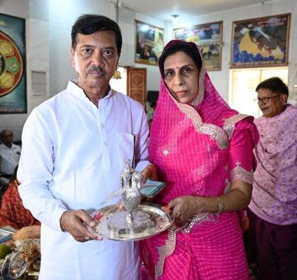 महाविदेह क्षेत्र में वर्तमान काल में विराजमान तीर्थंकर सीमंधर स्वामी का जन्मकल्याणक मनाया गया