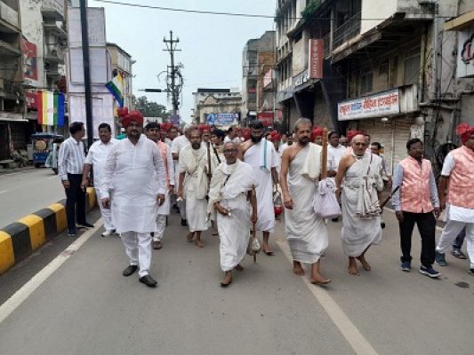 दीर्घ तपस्वी श्री विरागमुनि जी के मंगल प्रवेश पर निकली भव्य शोभायात्रा
