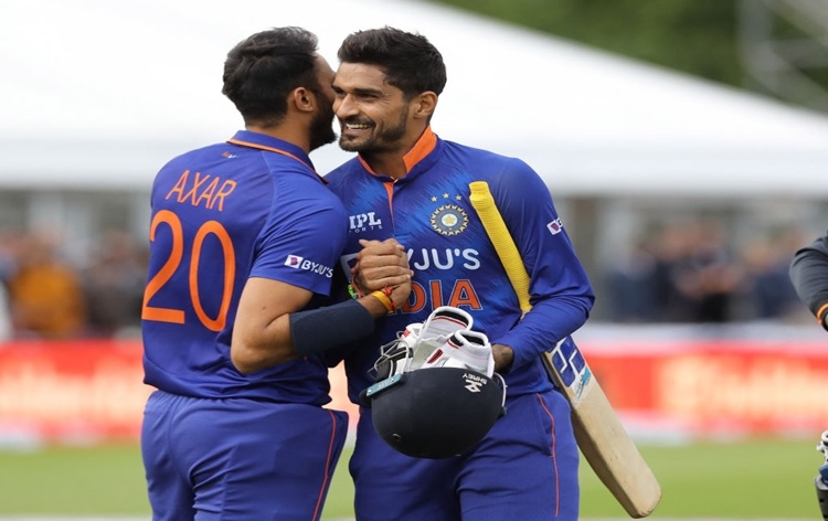 ट्वेंटी-ट्वेंटी अंतरराष्&zwj;ट्रीय क्रिकेट मैचों की श्रृंखला के पहले मैच में भारत ने आयरलैंड को सात विकेट से हराया