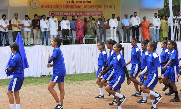 हैंडबॉल, बाल बैडमिंटन एवं रग्बी में खिलाड़ी अपना दम दिखायेंगे