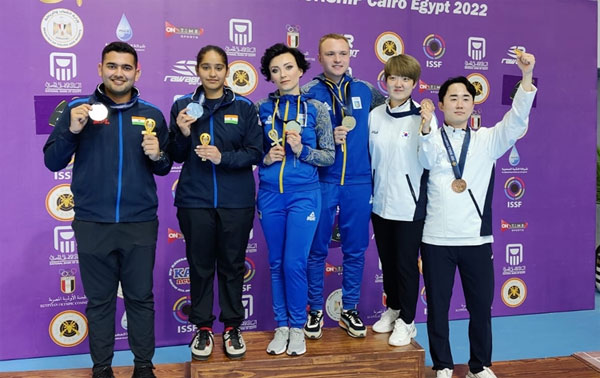 निशानेबाजी में अनीश और सिमरनप्रीत कौर की मिश्रित जोड़ी ने जीता रजत पदक