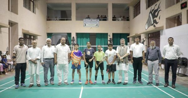 खेल में अग्रगण्&zwj;य होगा हिंदी विश्&zwj;वविद्यालय : प्रो. रजनीश शुक्&zwj;ल