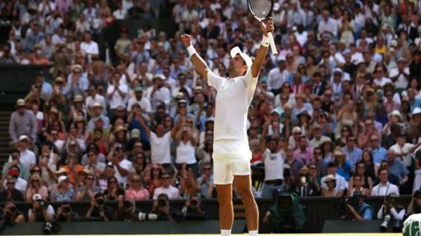 किर्गियोस को विंबलडन फाइनल में हराते हुए जोकोविच ने जीता 21वां ग्रैड स्लैम खिताब