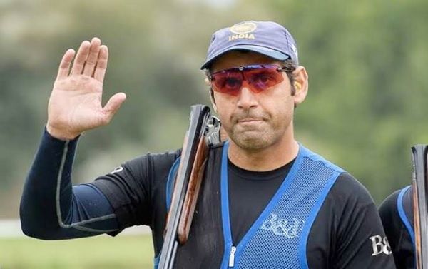 निशानेबाजी विश्व कप में स्कीट स्पर्धा में स्वर्ण पदक जीतने वाले पहले भारतीय खिलाडी बने मेराज अहमद खान