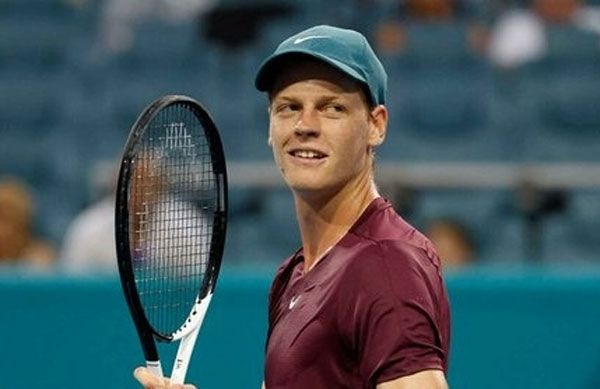 सिनर ने अल्काराज को सेमीफाइनल में हराया