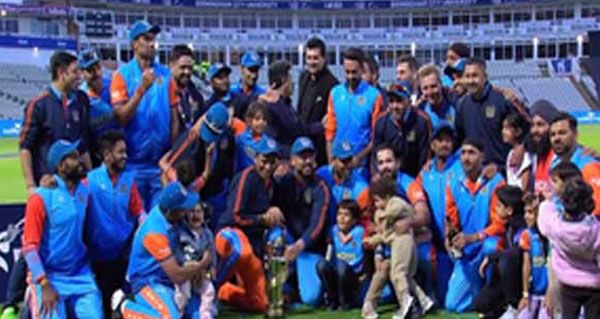 पाकिस्तान को हराकर भारत बना चैंपियन