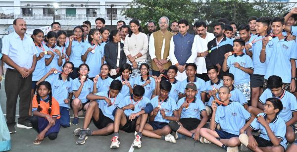 ग्रामीण प्रतिभा का हुआ सम्मान, विकासखंड स्तरीय सांसद खेल महोत्सव का भव्य समापन