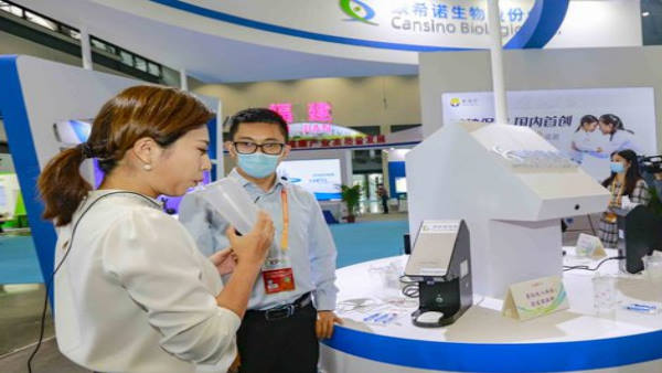  दुनिया की पहली इनहेल्ड वैक्सीन को चीन ने आपात इस्तेमाल की दी मंजूरी, जानिए कैसे होगी इस्तेमाल