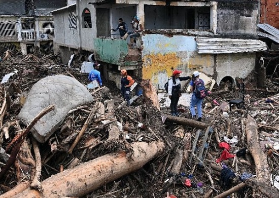 भारी बारिश बनी आफत : भूस्खलन में 22 की मौत, 50 से ज्याद लापता...