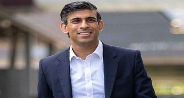 ऋषि सुनक सौ सांसदों की न्यूनतम नामांकन सीमा हासिल करने के बाद ब्रिटेन के प्रधानमंत्री पद की दौड़ में