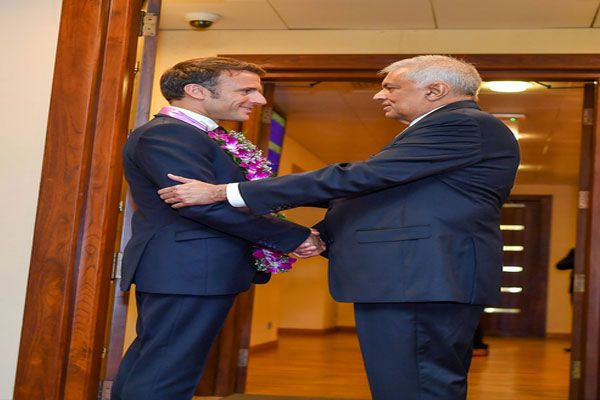  मैक्रों ने श्रीलंका के ऋण पुनर्गठन के लिए किया मजबूत समर्थन का वादा